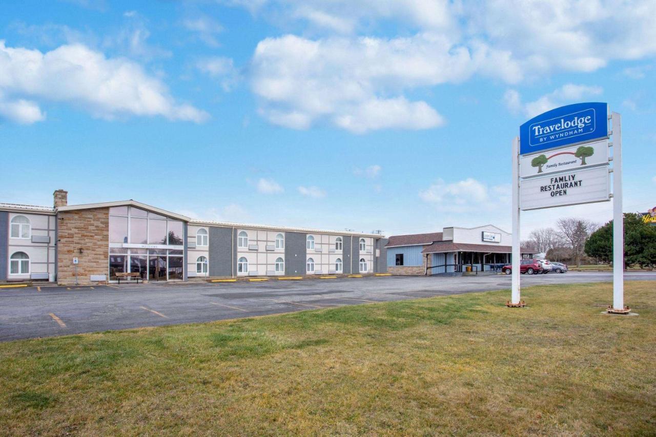 Travelodge By Wyndham Sarnia Ngoại thất bức ảnh