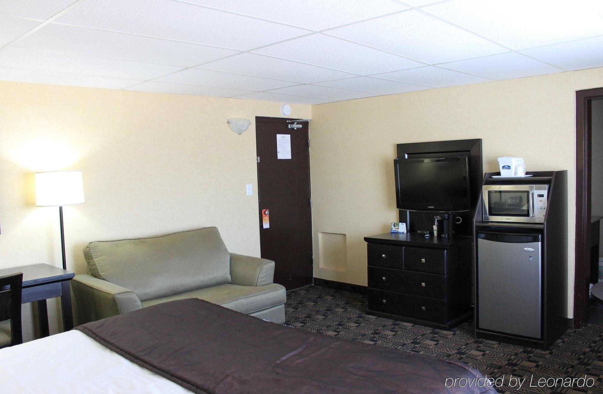 Travelodge By Wyndham Sarnia Ngoại thất bức ảnh